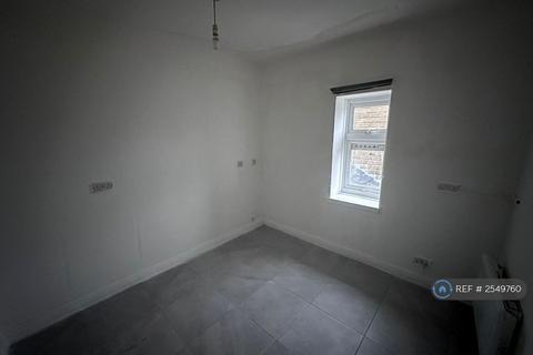 undefined, Ladywell Close, Bradford, BD5