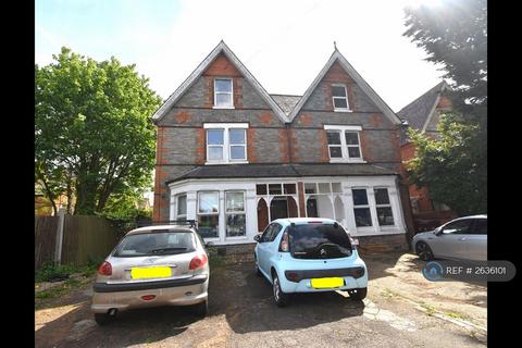 6 bedroom terraced house to rent, Christchurch Road, Reading, RG2