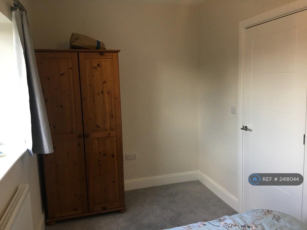 Double Bed 2 Wardrobe
