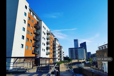 1 bedroom flat to rent, High Street, London, E15