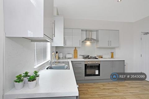 1 bedroom in a house share to rent, Longfield Terrace, Wakefield, WF2