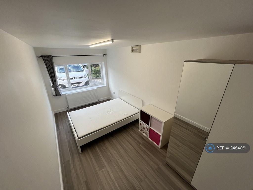 Room 5