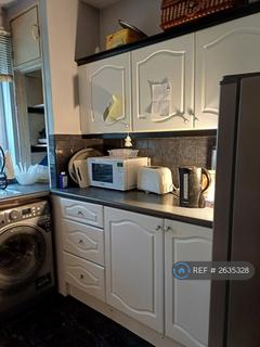 1 bedroom in a flat share to rent, Clive Road, West Dulwich, SE21