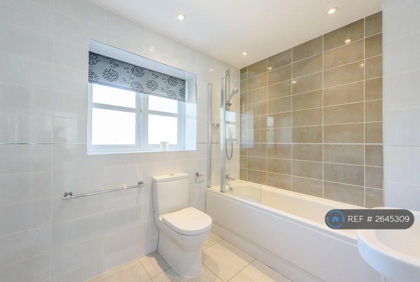 Second Floor - Bathroom / Ensuite