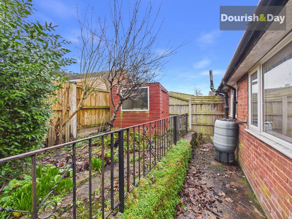 Rear Garden &amp; Shed