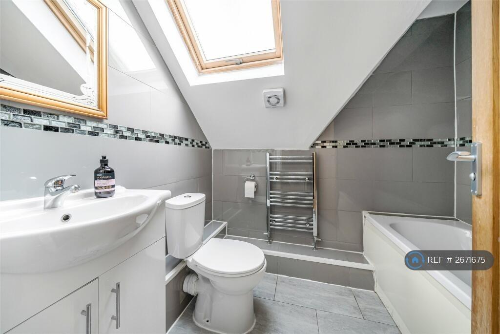 Upstairs Bathroom