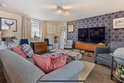 2 bedroom apartment to rent, Meadfoot Lane, Torquay TQ1