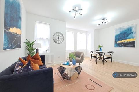 3 bedroom flat to rent, Eagle Road, Wembley, HA0