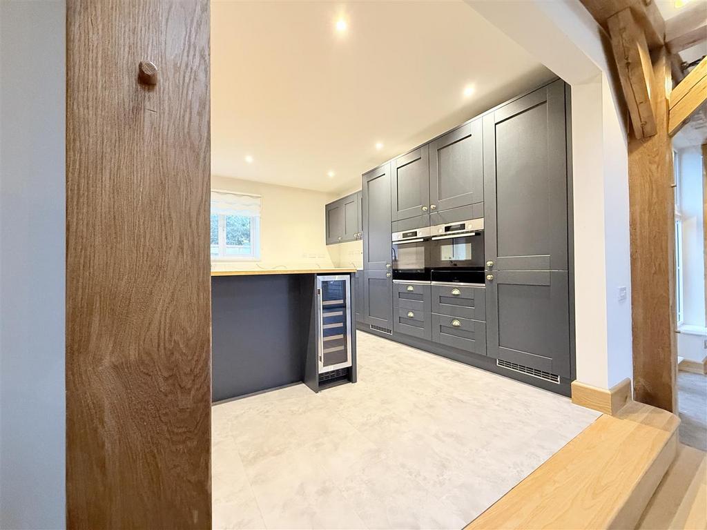 Temp Image8n Do Jw.jpg