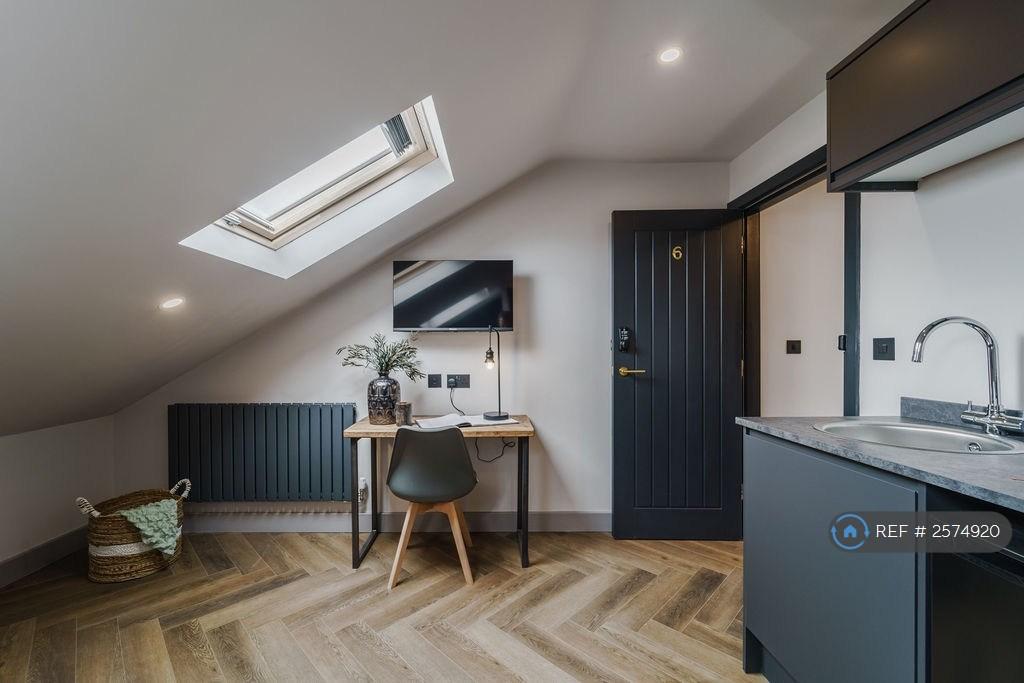 Suite 6
