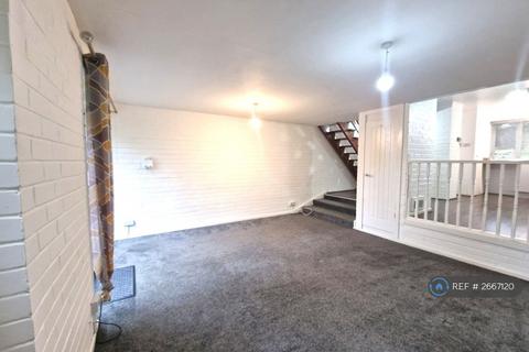3 bedroom terraced house to rent, Minden Grove, Birmingham, B29