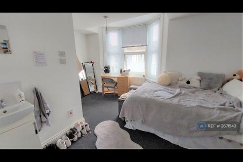 6 bedroom terraced house to rent, Caledonian Road, Brighton, BN2