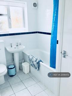 3 bedroom flat to rent, Carlingford Court, Bognor Regis, PO21