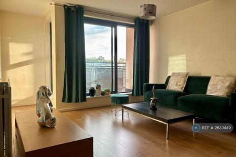 1 bedroom flat to rent, Bush House, London, SE18