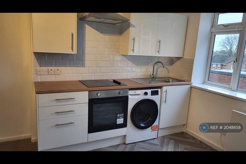 1 bedroom flat to rent, Oakley House, Bromsgrove, B60