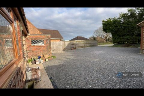 4 bedroom detached house to rent, Rattle Road, Westham, Pevensey, BN24