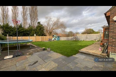 4 bedroom detached house to rent, Rattle Road, Westham, Pevensey, BN24