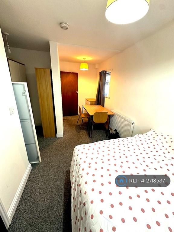 Ensuite Room