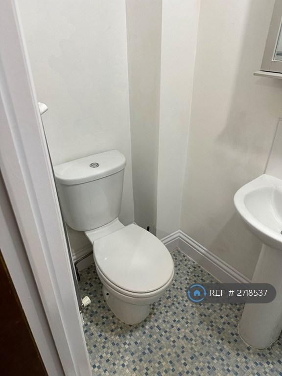 Ensuite Room