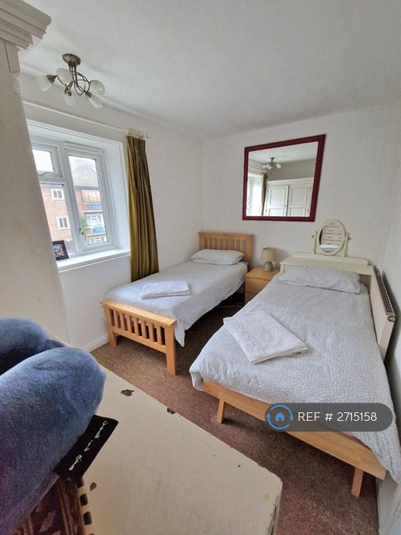 2nd Bedroom