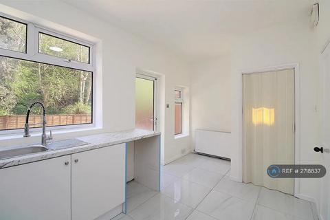 undefined, Helena Crescent, Leicester, LE4
