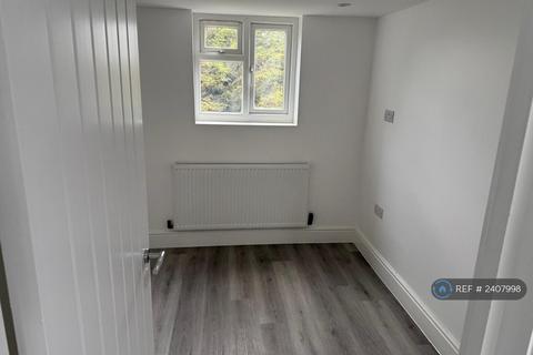 undefined, Lakehall Road, Thornton Heath, CR7