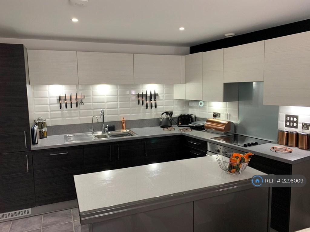 Kitchen 1
