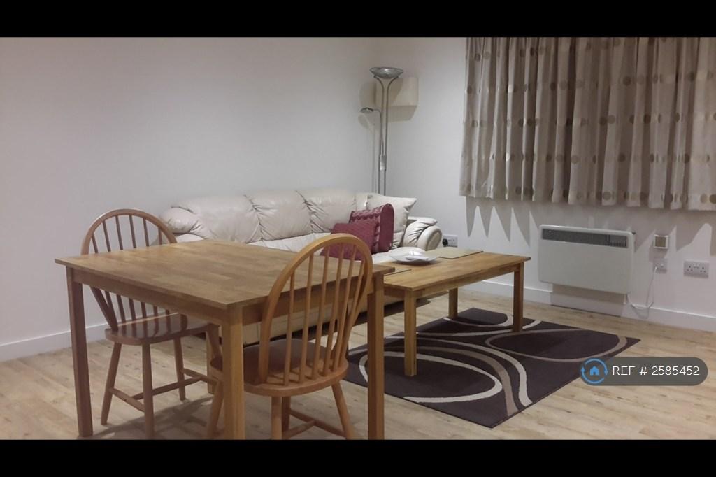 Living/Dining Space