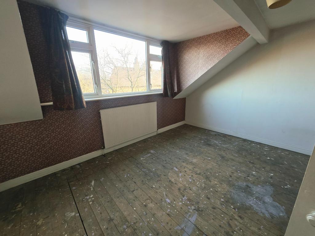 Bedroom 3 Picture 3