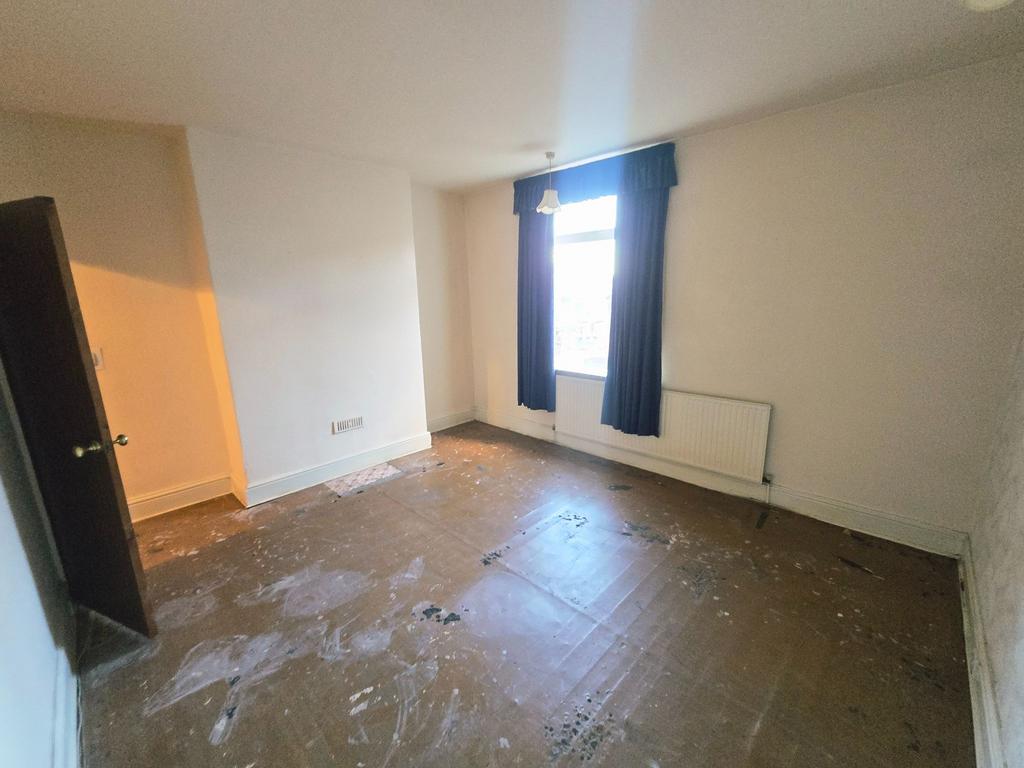 Bedroom One Pic One