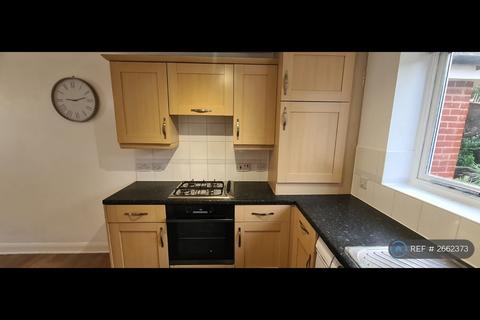 2 bedroom flat to rent, Edward Vinson Drive, Faversham, ME13