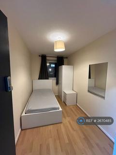 1 bedroom in a house share to rent, Cowbridge Lane, Barking, IG11