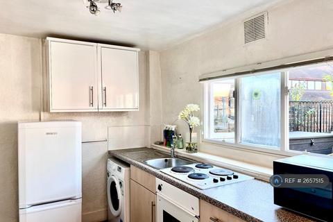 undefined, High Street, Leatherhead, KT22