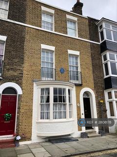 4 bedroom terraced house to rent, Spencer Square, Ramsgate, CT11