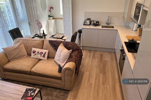 undefined, Datchet, Windsor, SL3