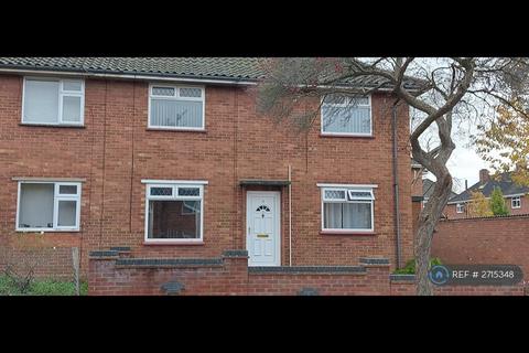 4 bedroom semi-detached house to rent, Wheatley Road, Norwich, NR2