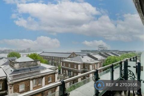 2 bedroom flat to rent, Cadogan Road, London, SE18