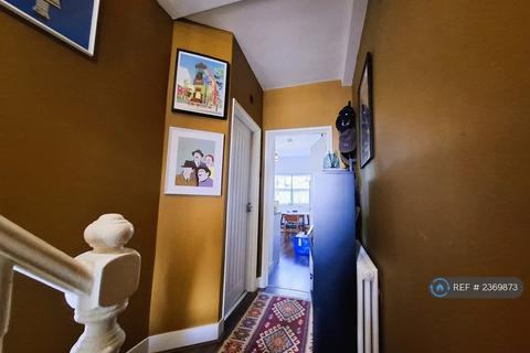 1 bedroom flat to rent, Norman Road, London, E11