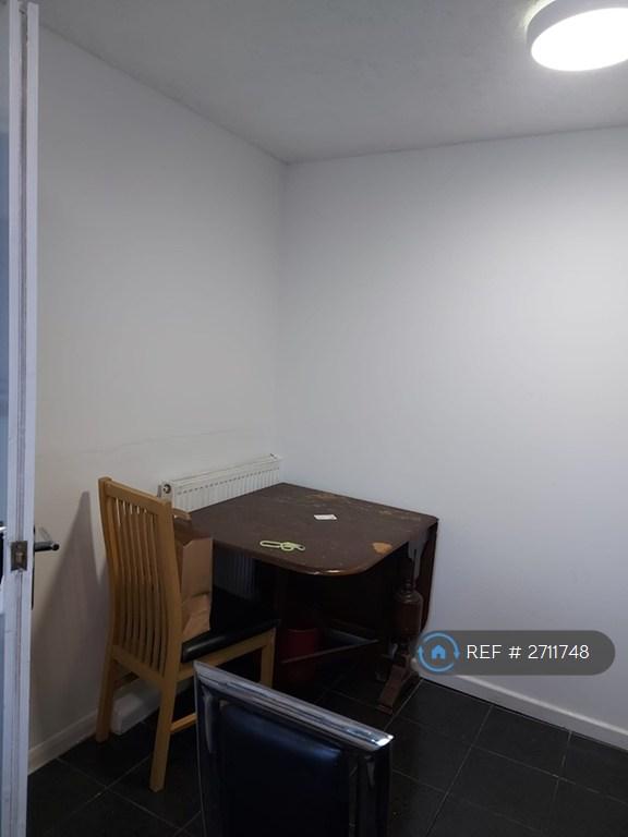 Dining Area/Kitchen