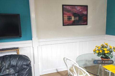 undefined, Queen Square, Brighton, BN1