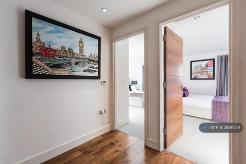 2 bedroom flat to rent, Cheltenham House, London, E1