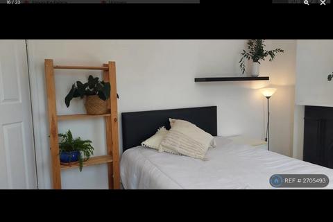 undefined, Moselle Avenue, London, N22