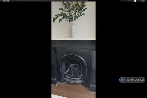 undefined, Moselle Avenue, London, N22