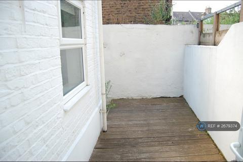 undefined, Probert Rd, London, SW2