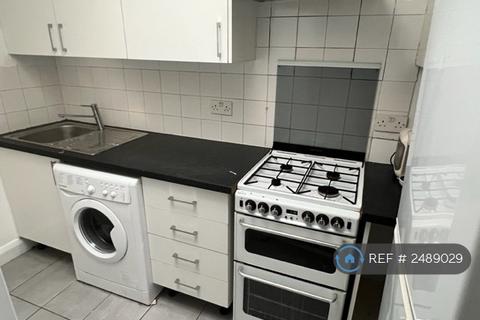 undefined, Lulworth Avenue, Hounslow, TW5