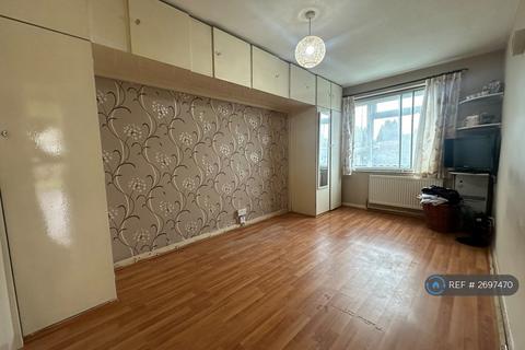 undefined, Travellers Way, Hounslow, TW4