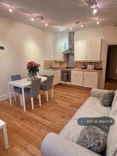 1 bedroom flat to rent, Kennington Oval, London, SE11