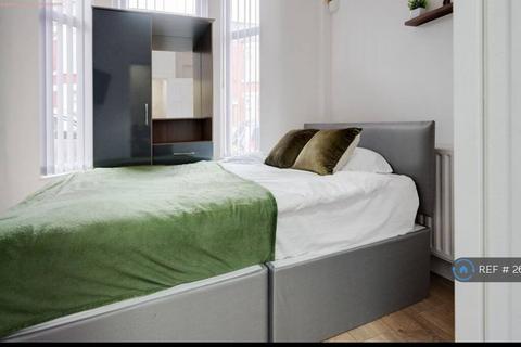undefined, Manningham Road, Liverpool, L4