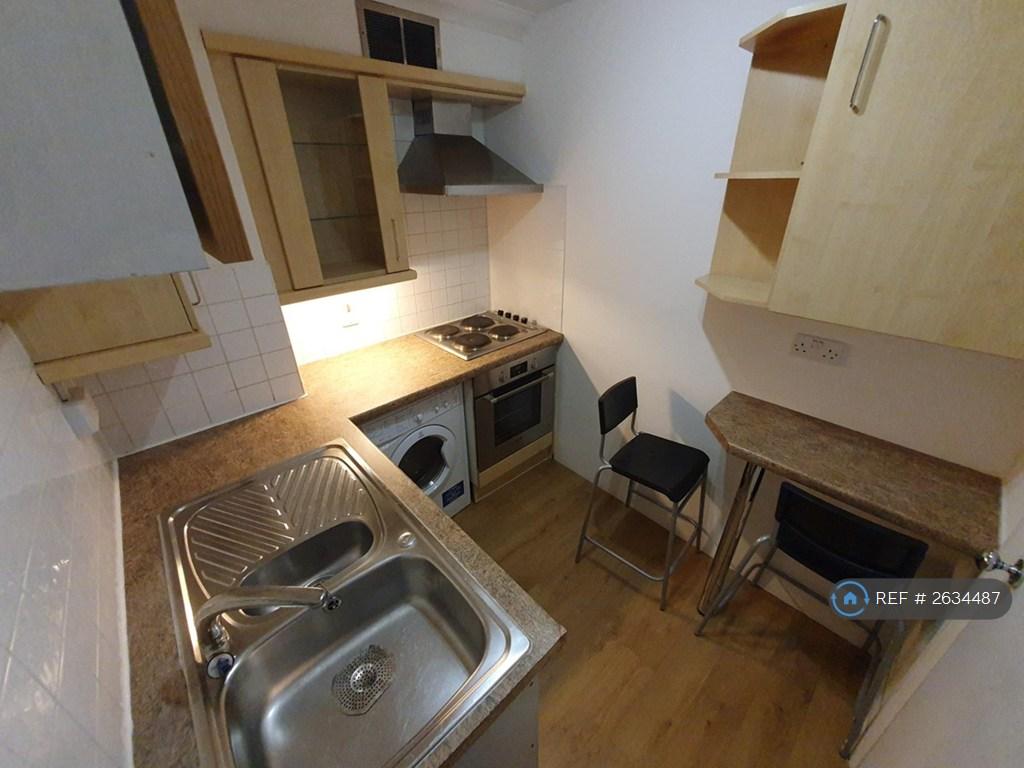 Fitted Kitchen