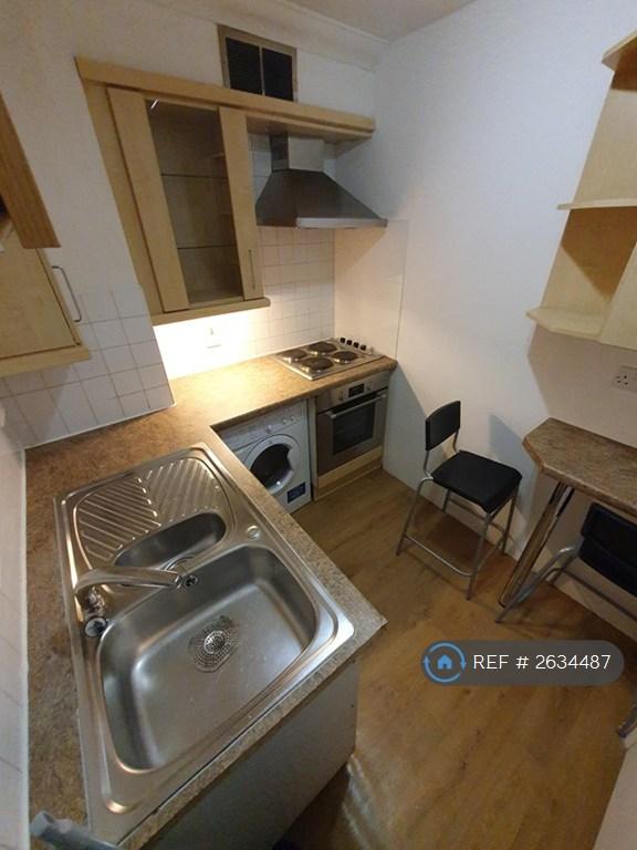 Fitted Kitchen